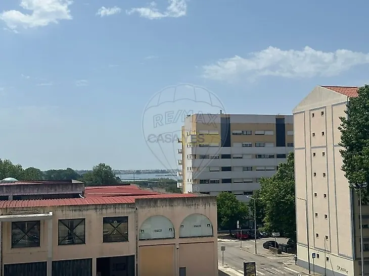 main-listing-picture-0
