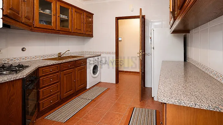main-listing-picture-0