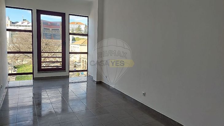 main-listing-picture-0