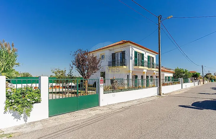 main-listing-picture-0