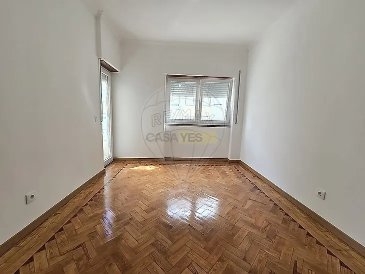 main-listing-picture-0