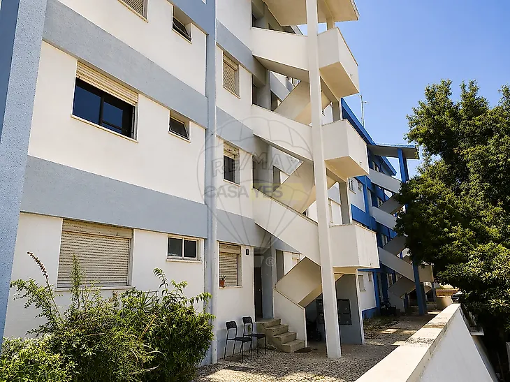 main-listing-picture-0