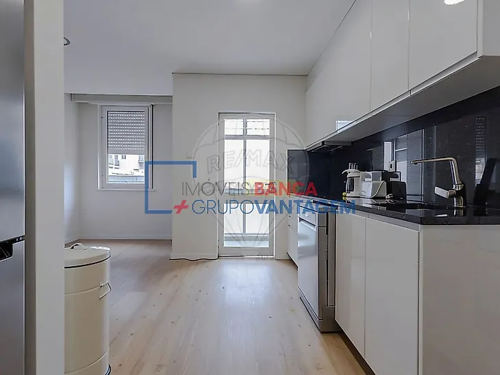 main-listing-picture-0