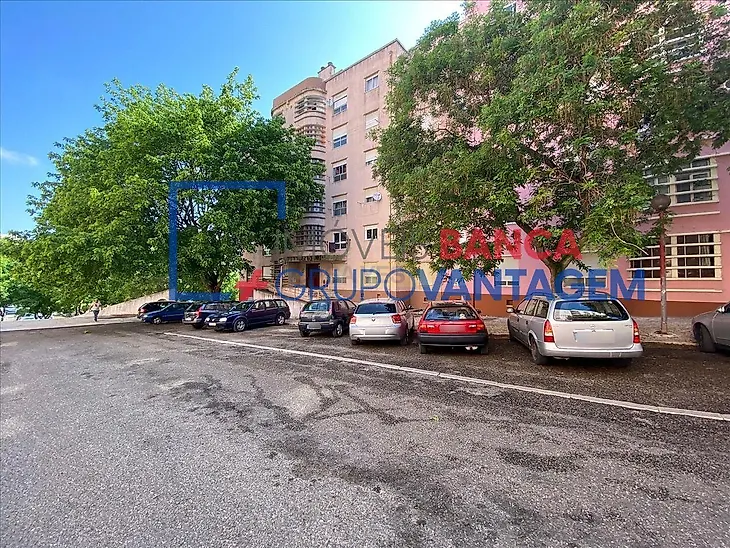 main-listing-picture-0