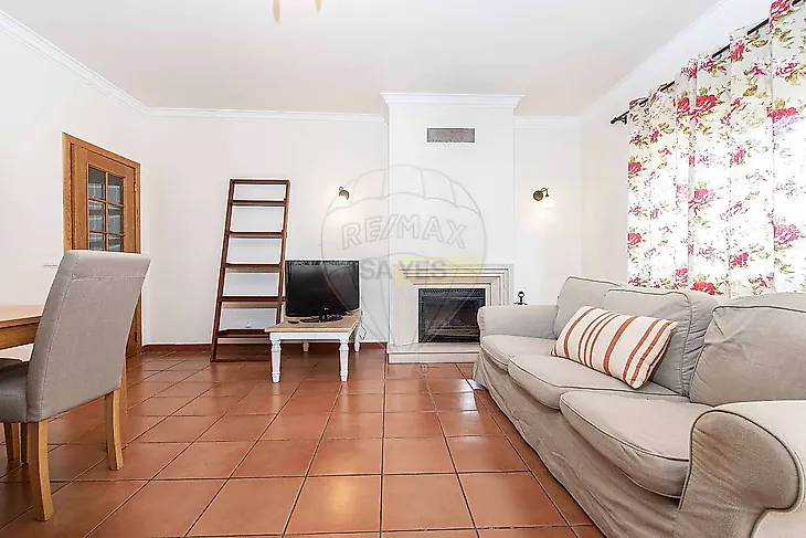 main-listing-picture-0