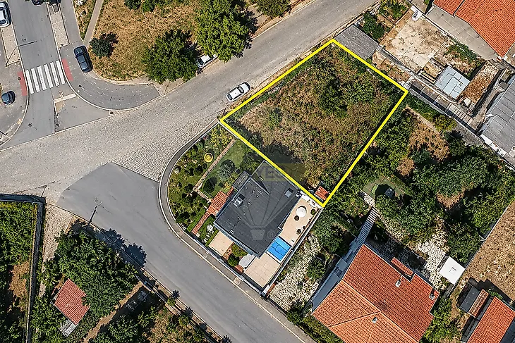main-listing-picture-0