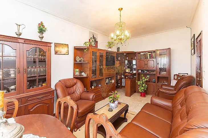 main-listing-picture-0