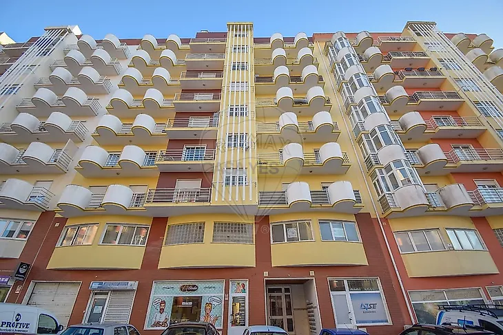 main-listing-picture-0