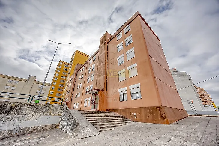 main-listing-picture-0