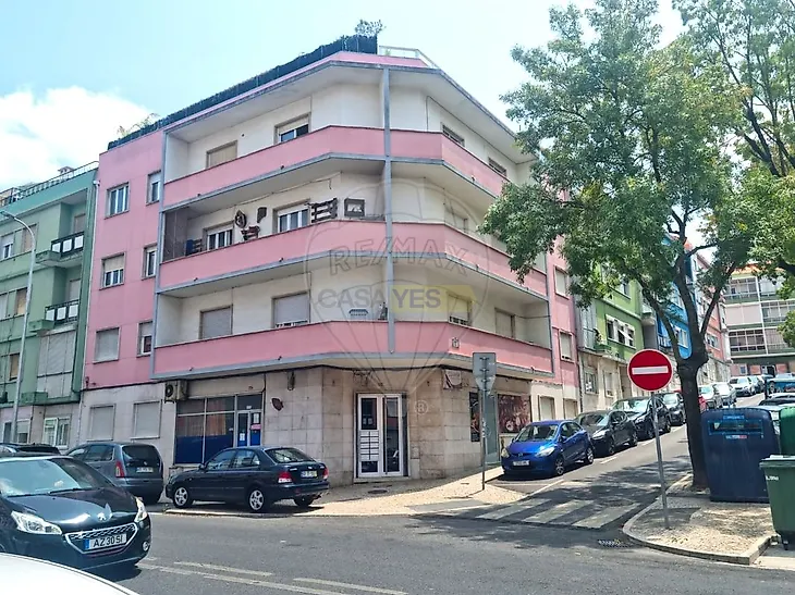 main-listing-picture-0