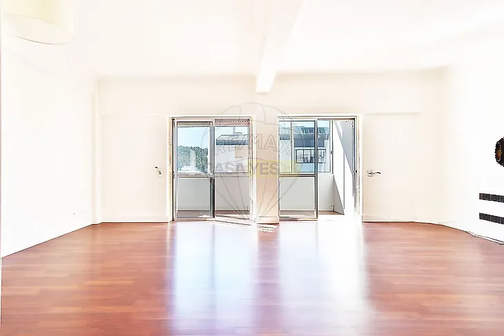 main-listing-picture-0