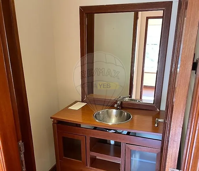 main-listing-picture-0
