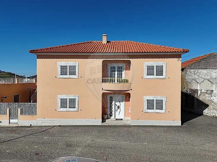 main-listing-picture-0