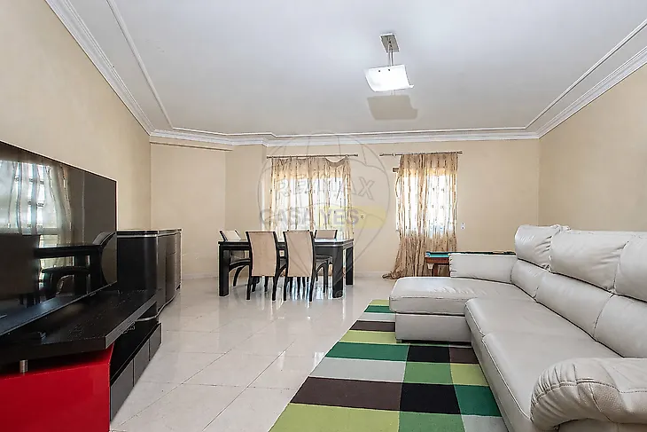 main-listing-picture-0