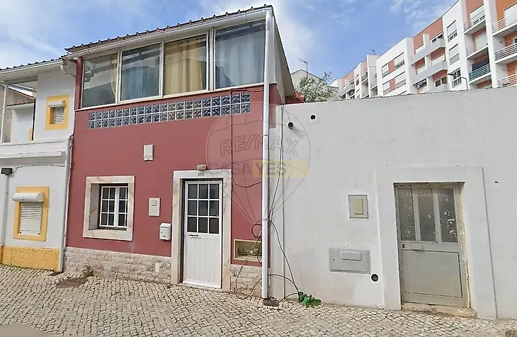 main-listing-picture-0