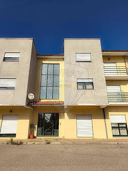main-listing-picture-0