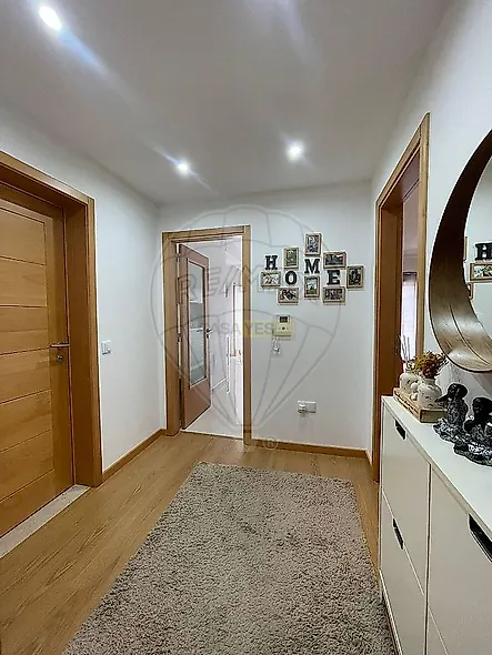 main-listing-picture-0