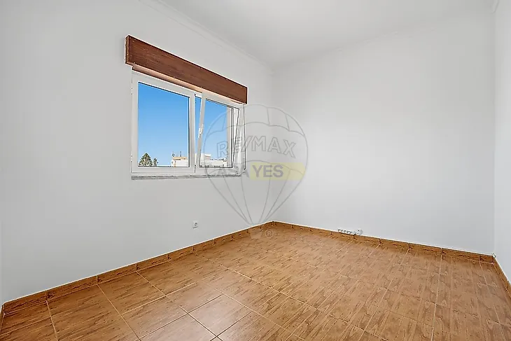 main-listing-picture-0