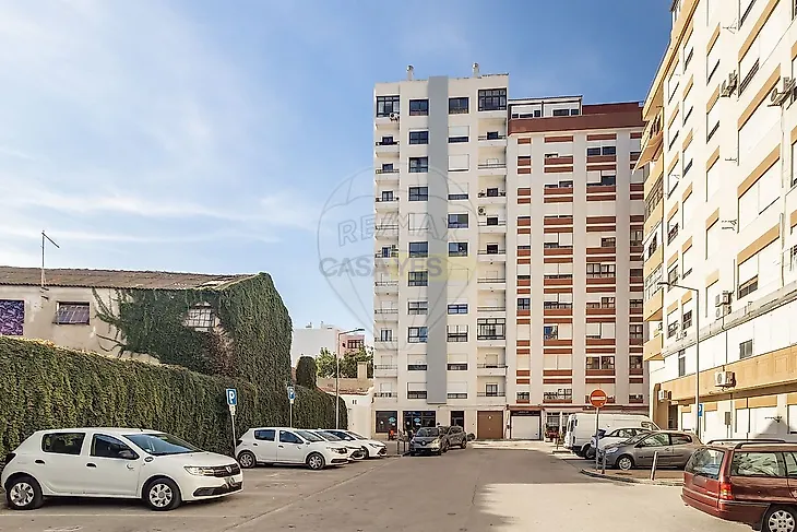 main-listing-picture-0