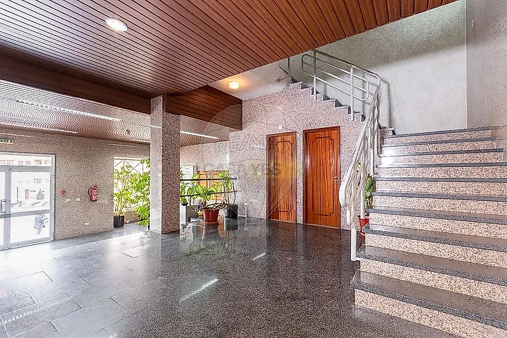 main-listing-picture-0