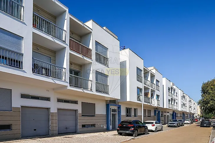 main-listing-picture-0