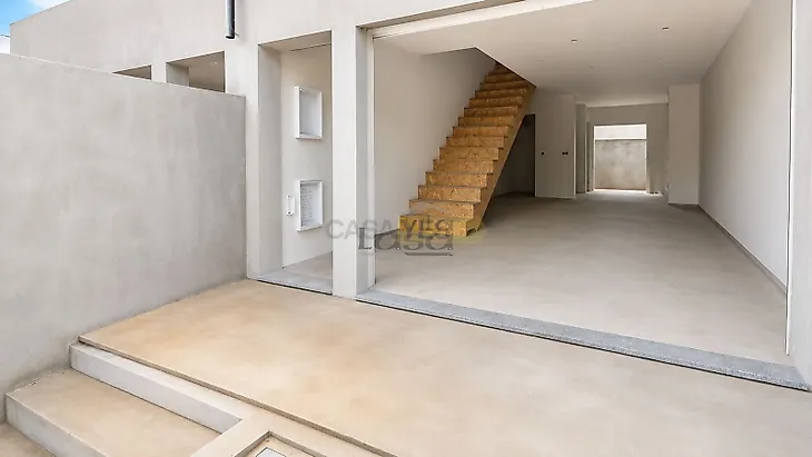 main-listing-picture-0