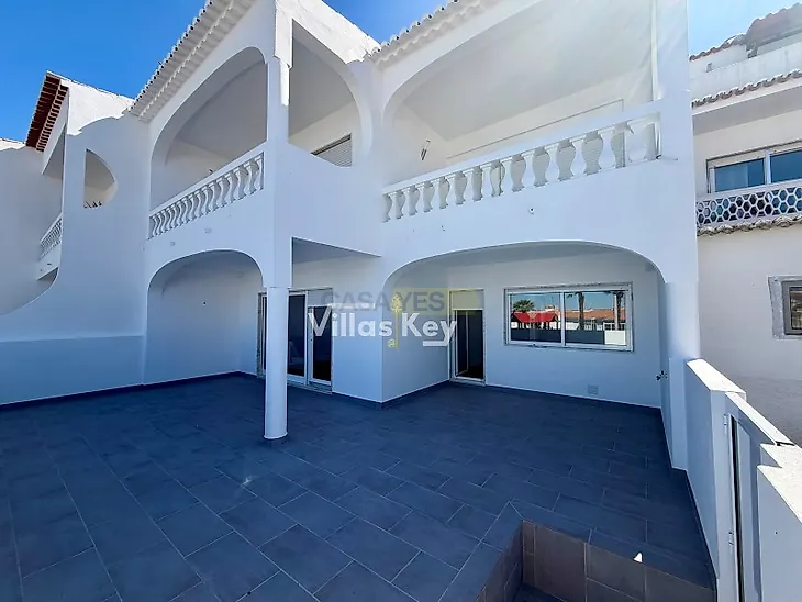 main-listing-picture-0