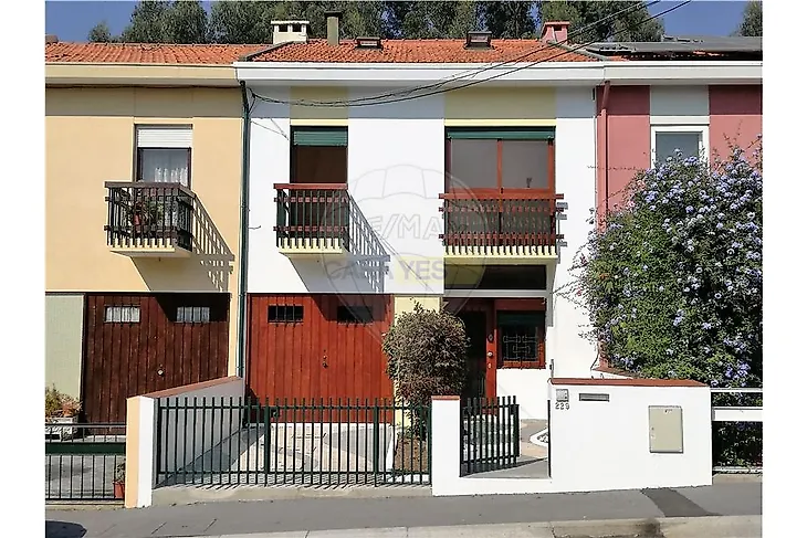 main-listing-picture-0