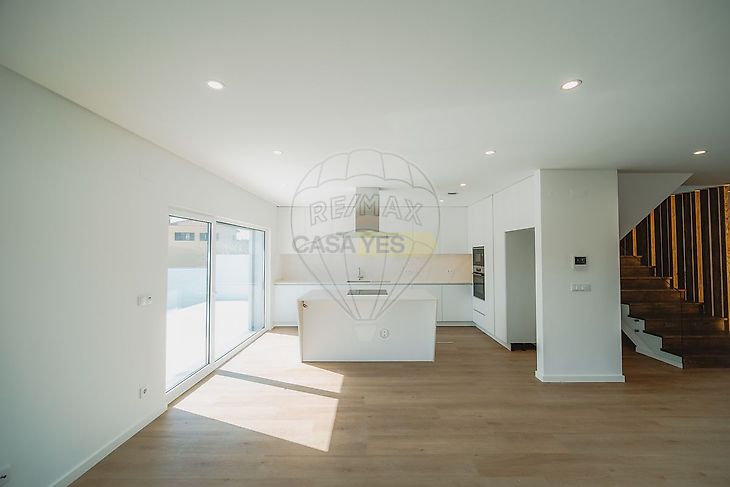 main-listing-picture-0