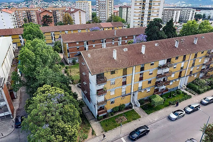 main-listing-picture-0