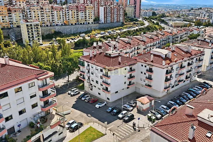 main-listing-picture-0