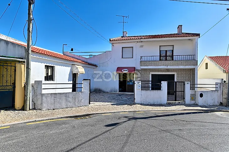 main-listing-picture-0