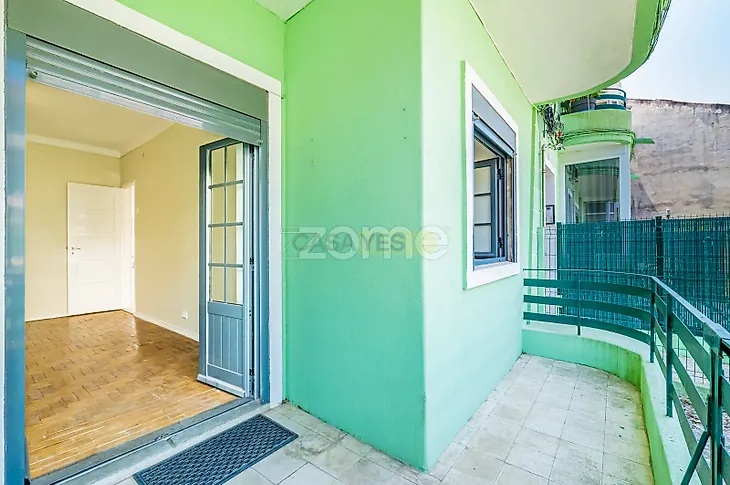 main-listing-picture-0