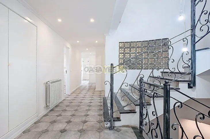 main-listing-picture-0