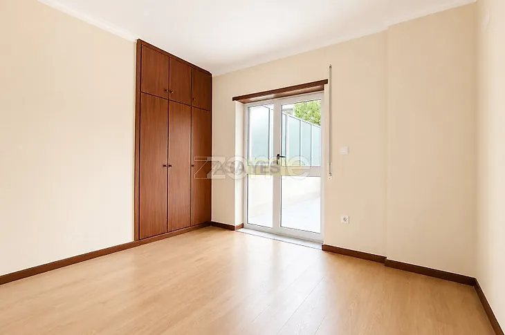 main-listing-picture-0