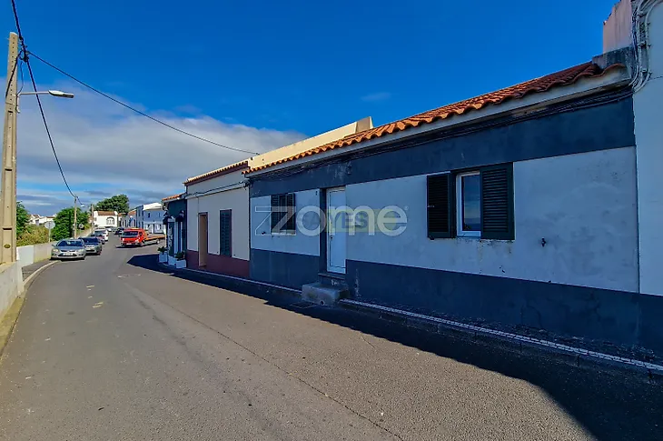 main-listing-picture-0
