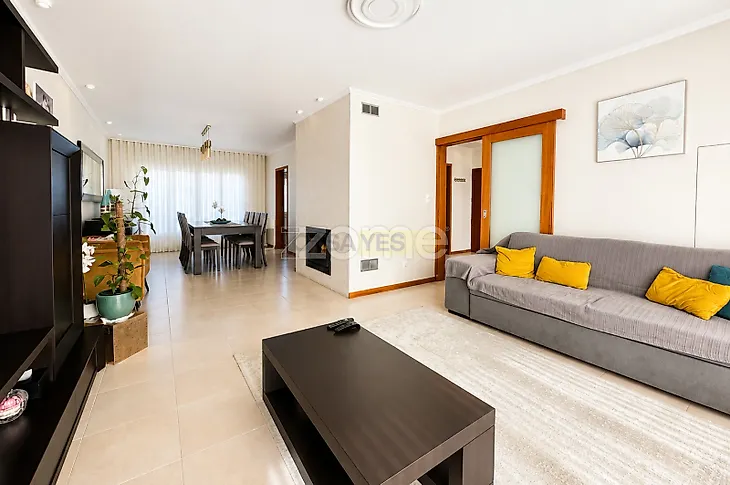 main-listing-picture-0