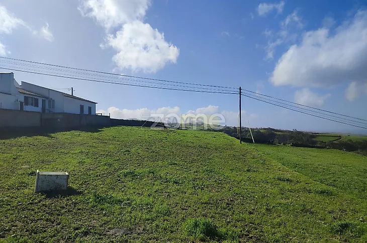 main-listing-picture-0