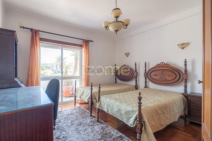 main-listing-picture-0