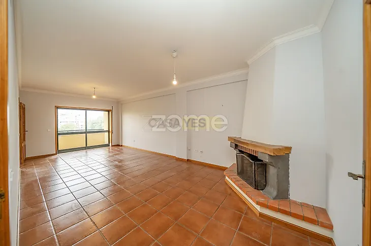 main-listing-picture-0