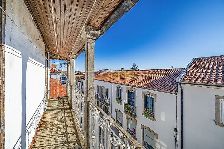 main-listing-picture-0