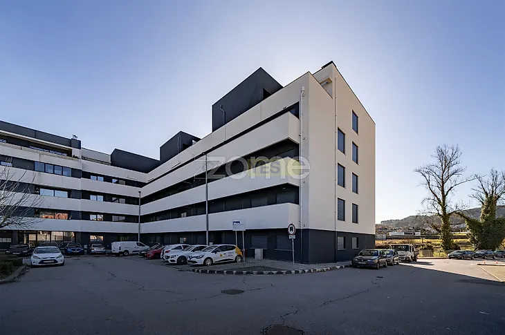 main-listing-picture-0
