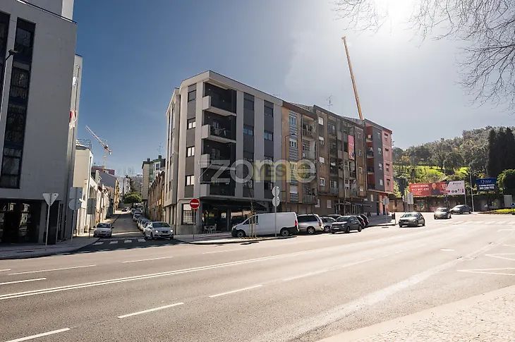 main-listing-picture-0