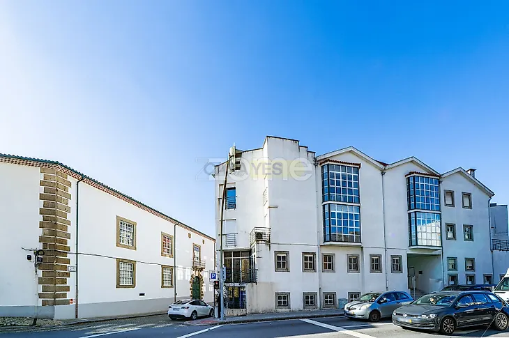 main-listing-picture-0