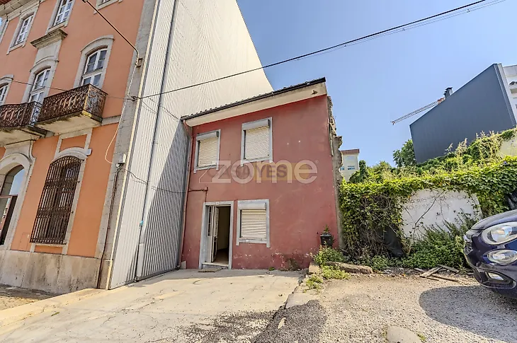 main-listing-picture-0