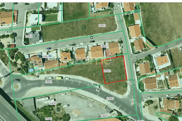 main-listing-picture-0