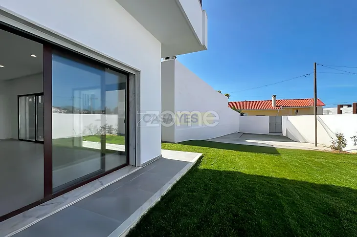 main-listing-picture-0