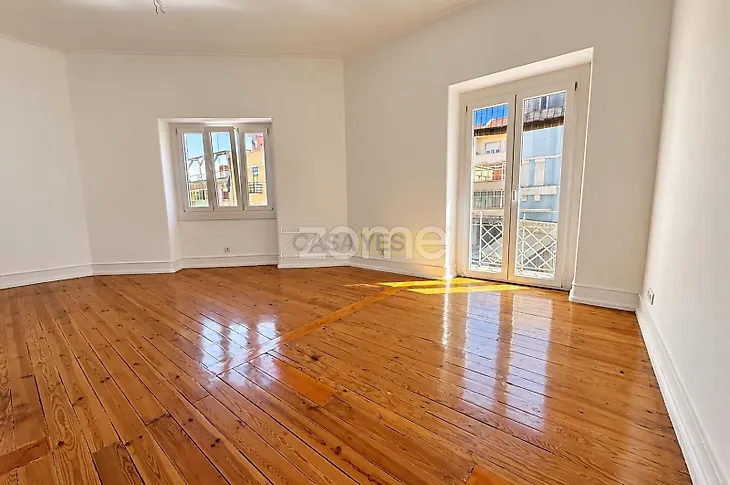 main-listing-picture-0