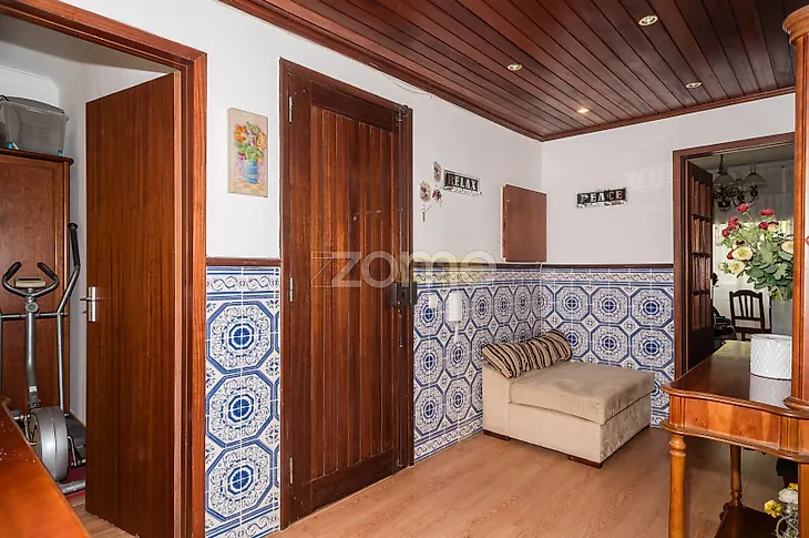main-listing-picture-0