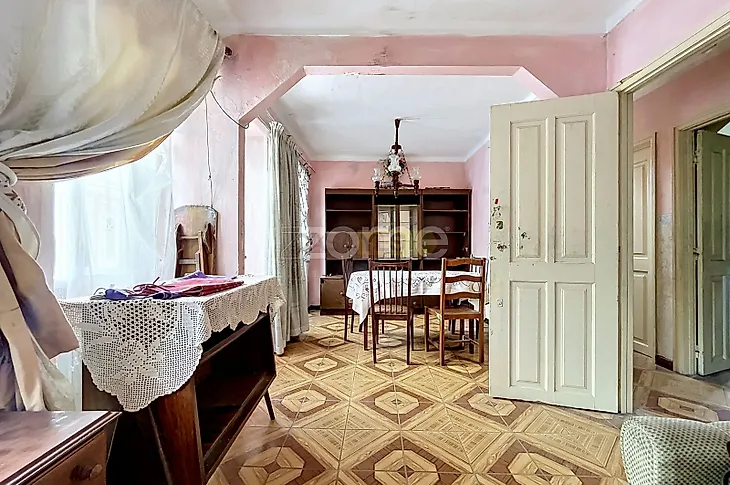 main-listing-picture-0